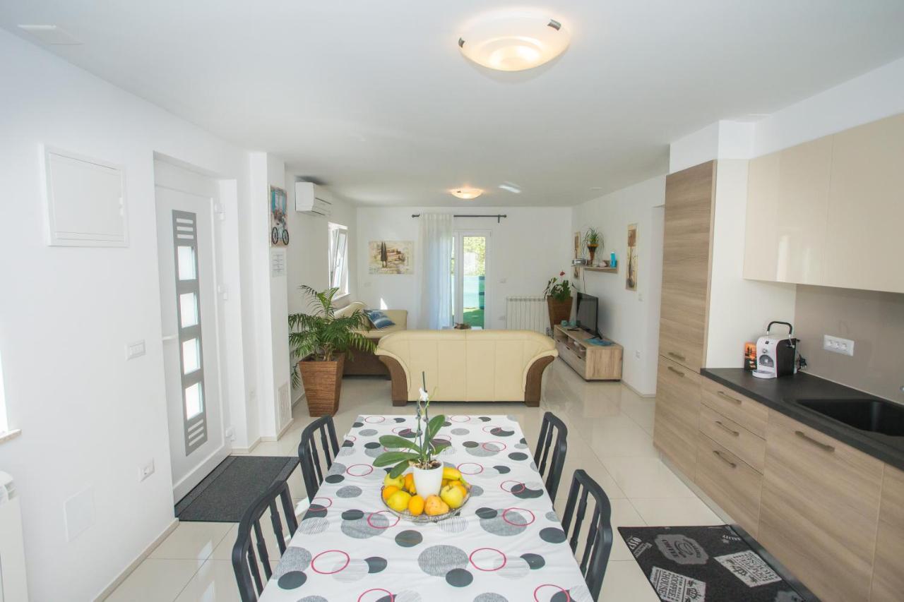 Zagar Apartment 波雷奇 外观 照片